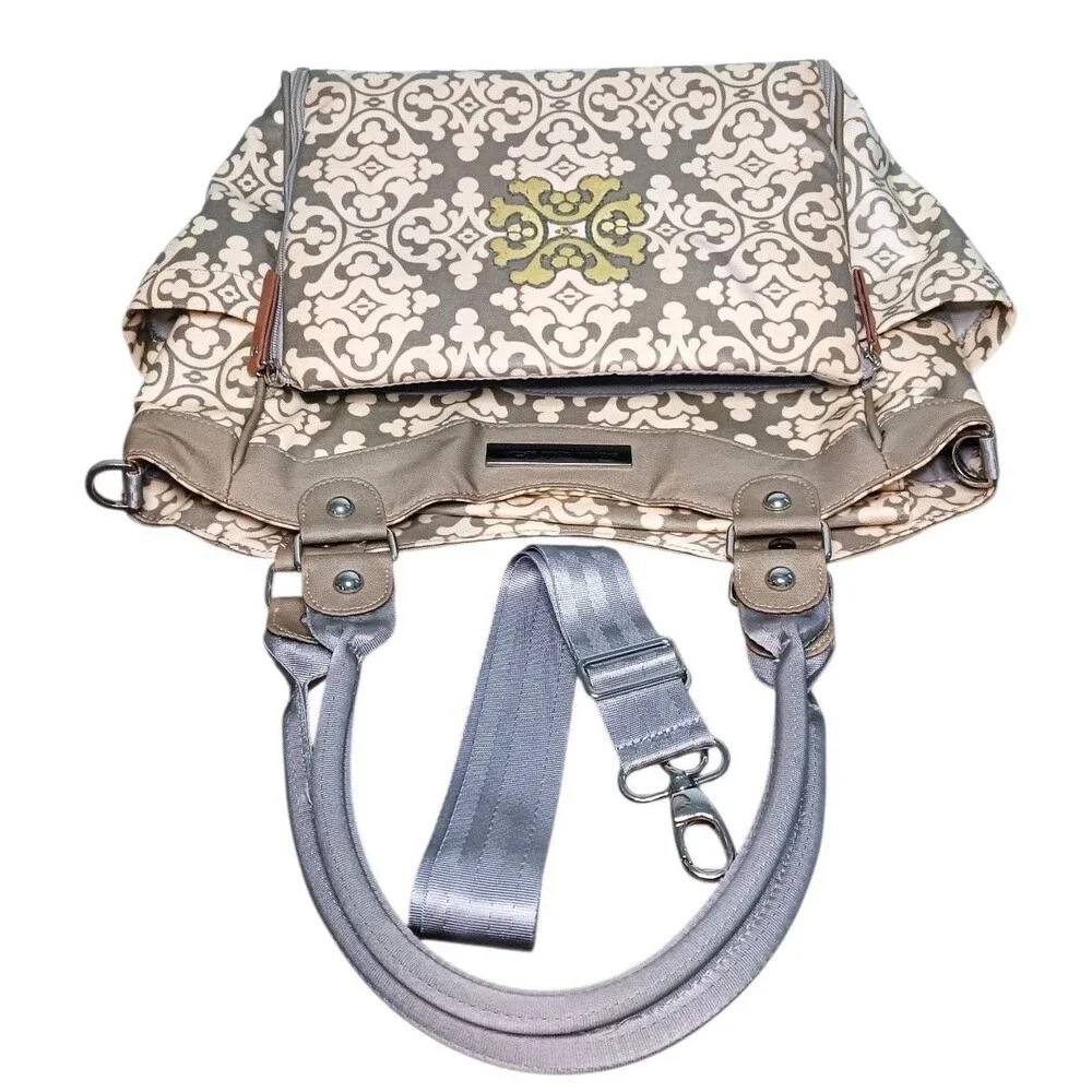 Petunia Pickle Bottom City Carry All Diaper Bag Tote & Removable Changing Pad